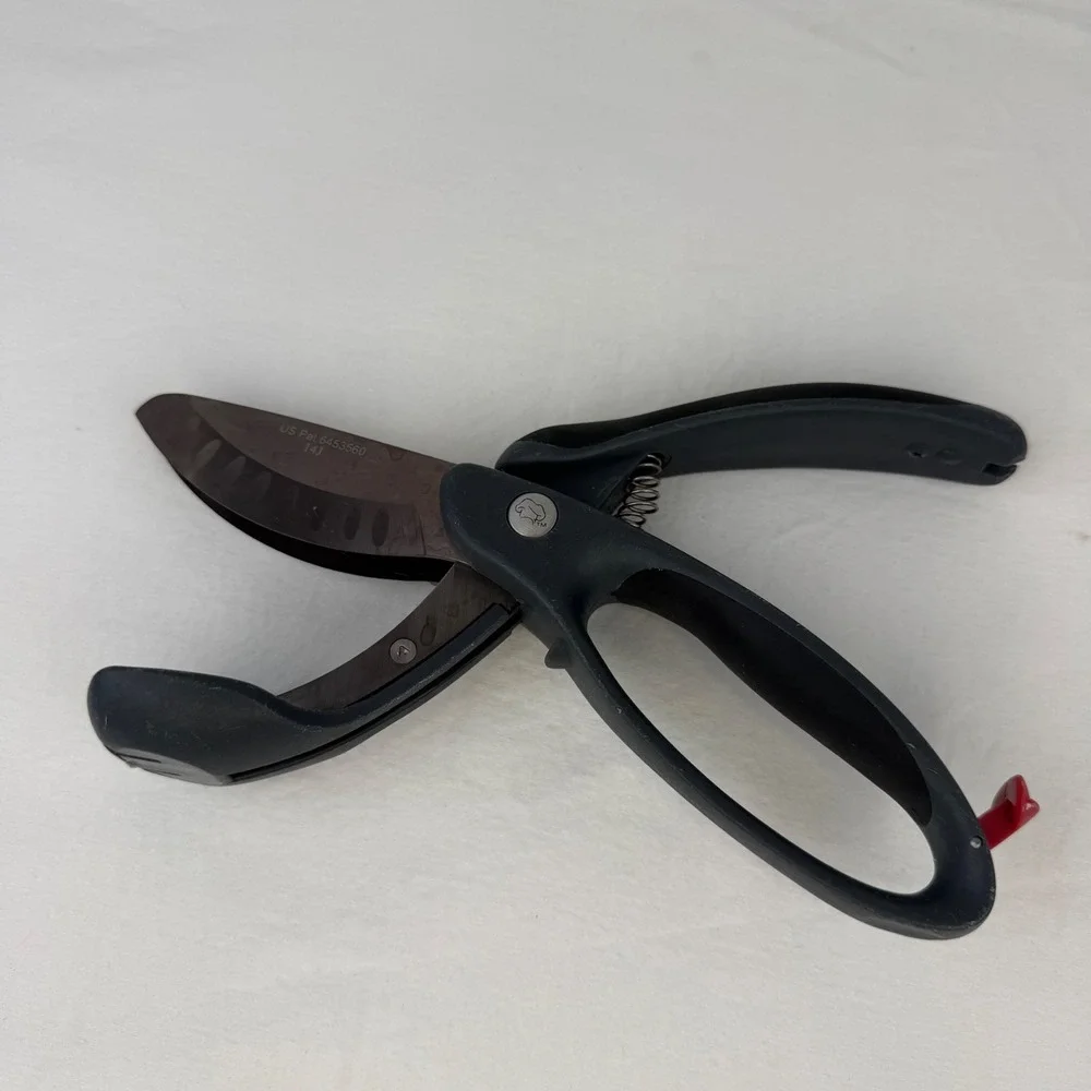 Pampered Chef Salad Chopper Black Titanium Coated Double Blade Shears 2582